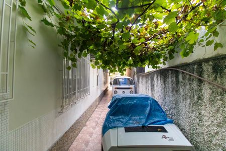 Casa à venda com 210m², 3 quartos e 4 vagasÁrea externa