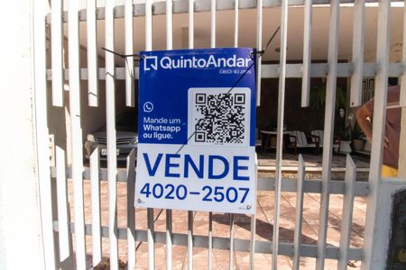 Casa à venda com 210m², 3 quartos e 4 vagasPlaquinha 