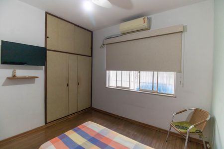 Casa à venda com 210m², 3 quartos e 4 vagasQuarto 3