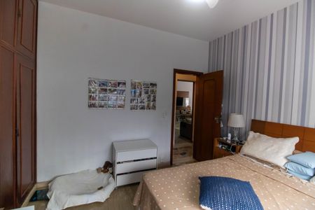 Casa à venda com 210m², 3 quartos e 4 vagasQuarto 2