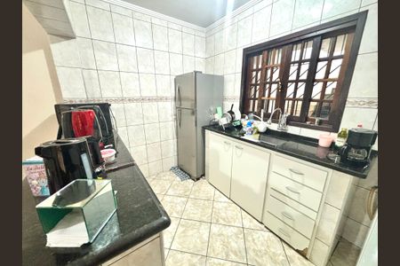 Casa à venda com 125m², 2 quartos e 2 vagascozinha