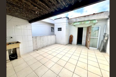 Casa à venda com 125m², 2 quartos e 2 vagasVaranda