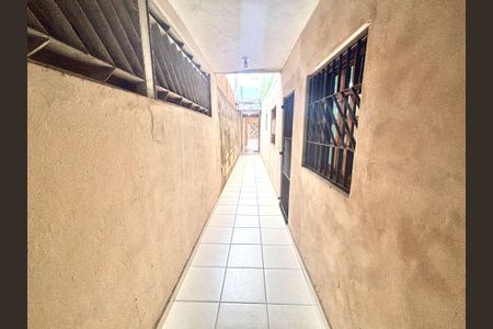 Casa à venda com 125m², 2 quartos e 2 vagasCorredor