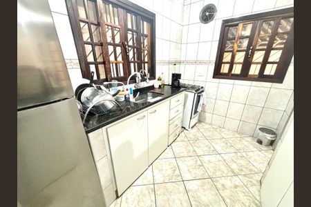 Casa à venda com 125m², 2 quartos e 2 vagascozinha