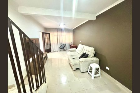Casa à venda com 125m², 2 quartos e 2 vagasSala