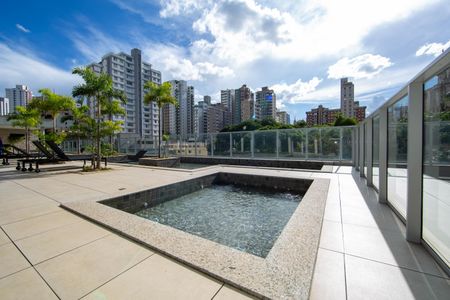 Apartamento à venda com 74m², 2 quartos e 2 vagas Apartamento à venda com 74m², 2 quartos e 2 vagasPISCINA