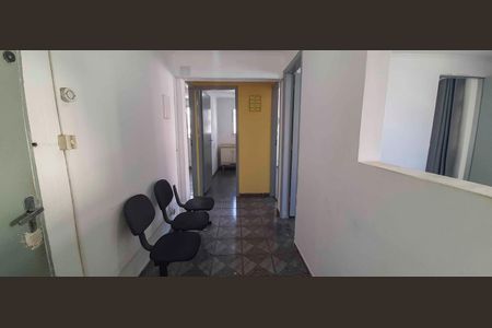 Hall de Entrada de apartamento para alugar com 2 quartos, 56m² em Km 18, Osasco