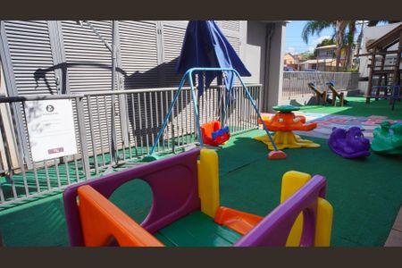 Apartamento para alugar com 49m², 2 quartos e 1 vaga Apartamento para alugar com 49m², 2 quartos e 1 vagaÁrea comum - Playground