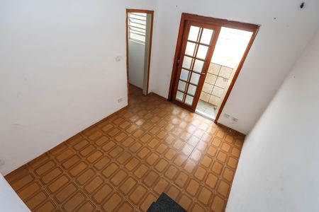 Casa à venda com 120m², 2 quartos e 3 vagasSala