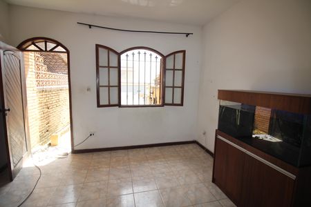 Casa à venda com 86m², 3 quartos e 1 vagaSala