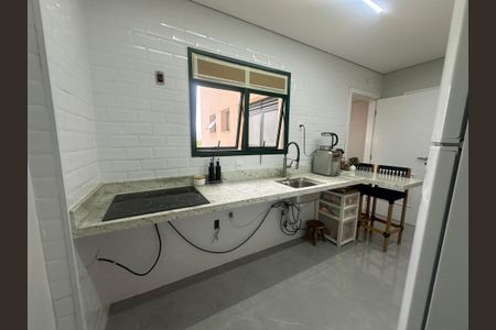 Apartamento à venda com 94m², 2 quartos e 2 vagasCozinha