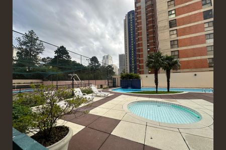 Apartamento à venda com 94m², 2 quartos e 2 vagasÁrea comum - Piscina
