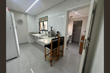 Apartamento à venda com 94m², 2 quartos e 2 vagasCozinha
