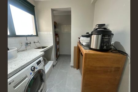 Apartamento à venda com 94m², 2 quartos e 2 vagasÁrea de Serviço