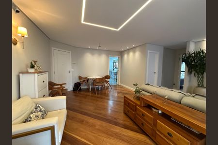 Apartamento à venda com 94m², 2 quartos e 2 vagasSala