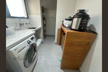 Apartamento à venda com 94m², 2 quartos e 2 vagasÁrea de Serviço