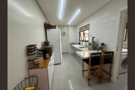 Apartamento à venda com 94m², 2 quartos e 2 vagasCozinha