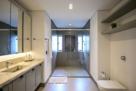 Casa à venda com 735m², 5 quartos e 6 vagasBanheiro