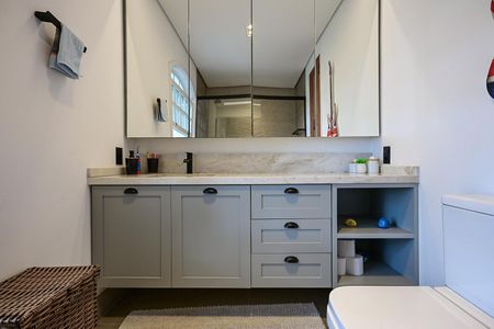 Casa à venda com 735m², 5 quartos e 6 vagasBanheiro da Suíte  3