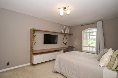 Casa à venda com 735m², 5 quartos e 6 vagasQuarto 1