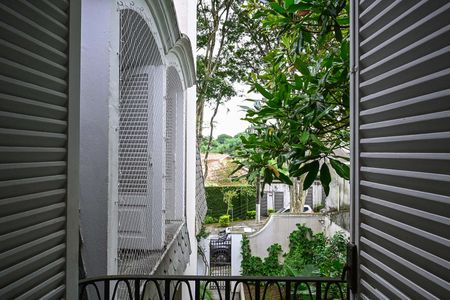 Casa à venda com 735m², 5 quartos e 6 vagasVista da Suíte 2