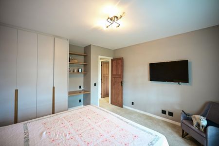 Casa à venda com 735m², 5 quartos e 6 vagasQuarto 2