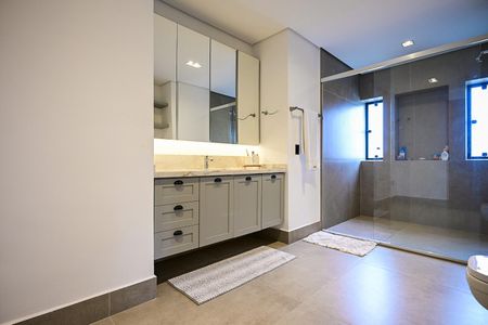 Casa à venda com 735m², 5 quartos e 6 vagasBanheiro