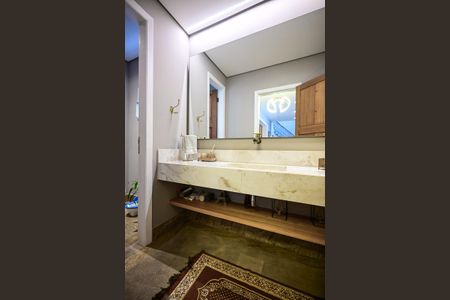 Casa à venda com 735m², 5 quartos e 6 vagasLavabo