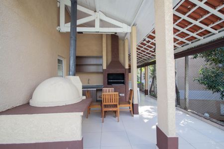 Apartamento para alugar com 48m², 2 quartos e 1 vaga Apartamento para alugar com 48m², 2 quartos e 1 vagaÁrea comum - Churrasqueira