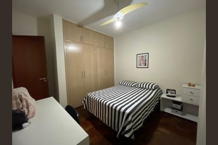 Apartamento à venda com 180m², 3 quartos e 1 vagaQuarto