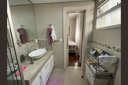 Apartamento à venda com 180m², 3 quartos e 1 vagabanheiro suite