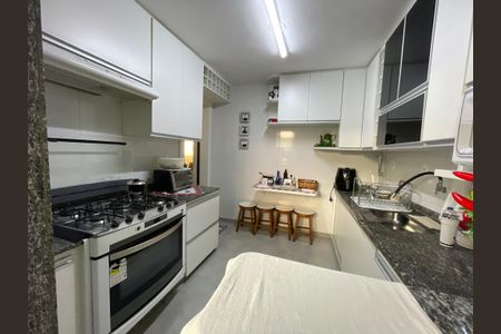 Apartamento à venda com 180m², 3 quartos e 1 vagaCozinha