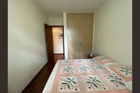 Apartamento à venda com 180m², 3 quartos e 1 vagaQuarto