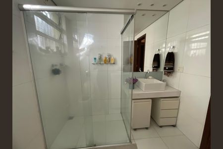 Apartamento à venda com 180m², 3 quartos e 1 vagaBanheiro
