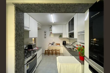 Apartamento à venda com 180m², 3 quartos e 1 vagaCozinha