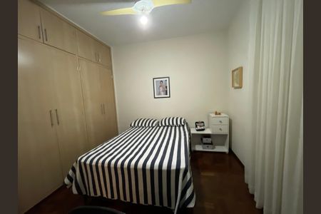 Apartamento à venda com 180m², 3 quartos e 1 vagaquarto  