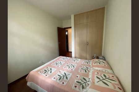 Apartamento à venda com 180m², 3 quartos e 1 vagaQuarto