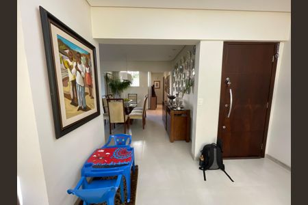 Sala de apartamento à venda com 3 quartos, 180m² em Cruzeiro, Belo Horizonte