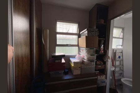 Apartamento à venda com 180m², 3 quartos e 1 vagaÁrea de Serviço