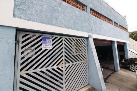 Casa à venda com 200m², 5 quartos e 4 vagasFachada