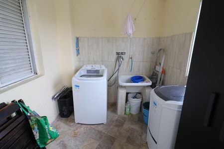 Casa à venda com 200m², 5 quartos e 4 vagasÁrea de Serviço