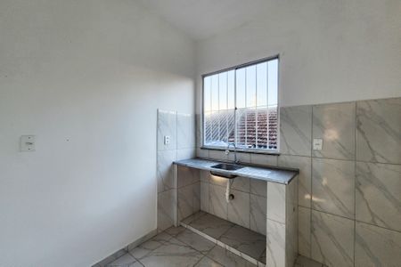 Casa de condomínio para alugar com 98m², 2 quartos e sem vagaCozinha 