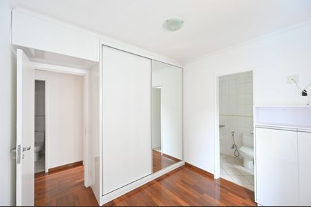 Apartamento para alugar com 79m², 3 quartos e 1 vagaSuíte