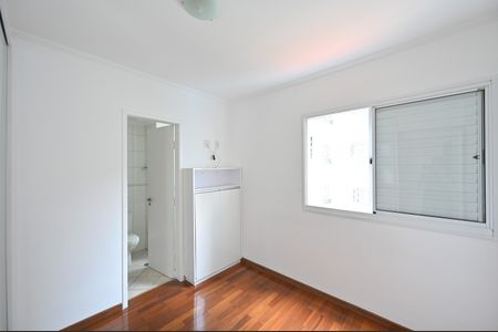 Apartamento para alugar com 79m², 3 quartos e 1 vagaSuíte