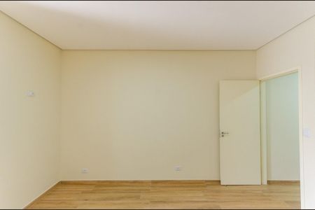 Casa para alugar com 200m², 2 quartos e 2 vagas Casa para alugar com 200m², 2 quartos e 2 vagasSuíte 1