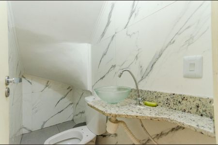 Casa para alugar com 200m², 2 quartos e 2 vagas Casa para alugar com 200m², 2 quartos e 2 vagasLavabo