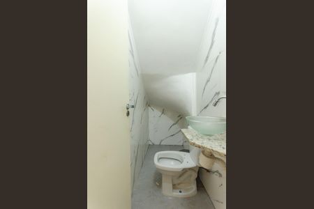 Casa para alugar com 200m², 2 quartos e 2 vagas Casa para alugar com 200m², 2 quartos e 2 vagasLavabo