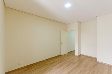 Casa para alugar com 200m², 2 quartos e 2 vagas Casa para alugar com 200m², 2 quartos e 2 vagasSuíte 1