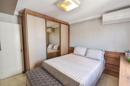 Apartamento à venda com 85m², 3 quartos e 2 vagas Apartamento à venda com 85m², 3 quartos e 2 vagasSuíte
