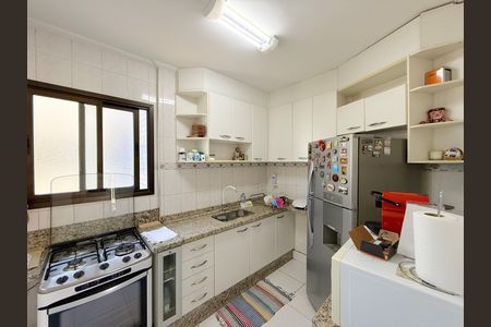 Apartamento à venda com 120m², 2 quartos e 2 vagasCozinha